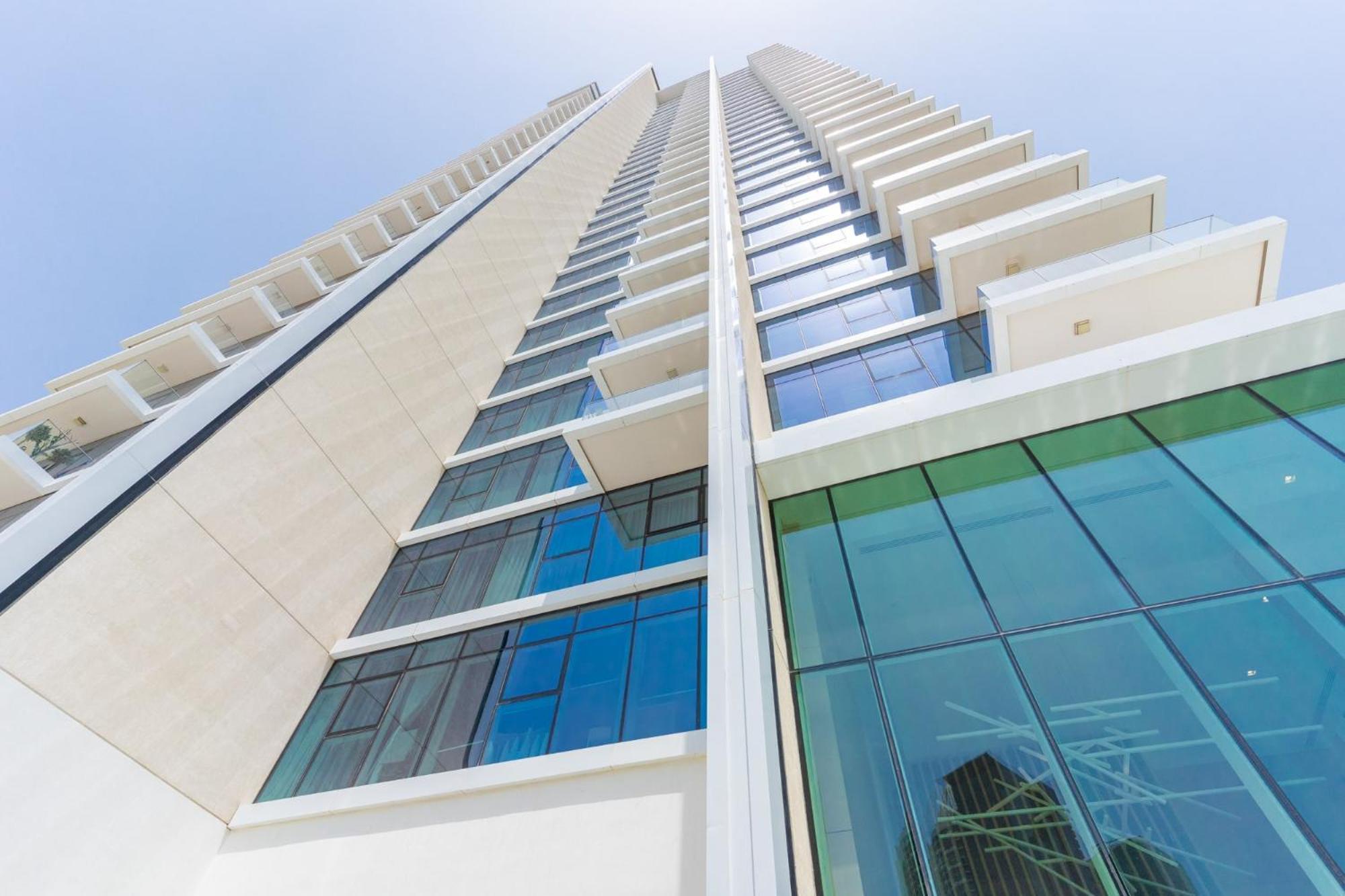 1 Bed Banyan Tree Jlt - Tropical Pool Oasis Apartment Dubai