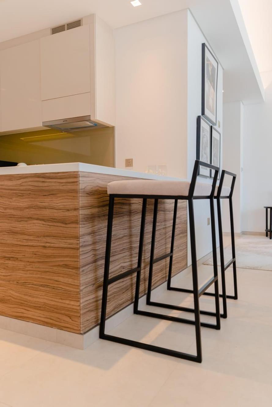 1 Bed Banyan Tree Jlt - Tropical Pool Oasis