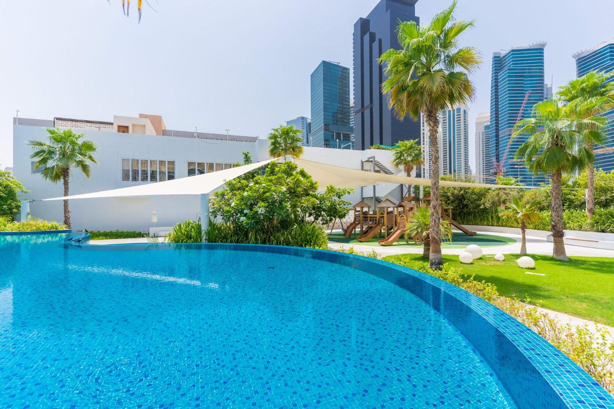 1 Bed Banyan Tree Jlt - Tropical Pool Oasis * Dubai