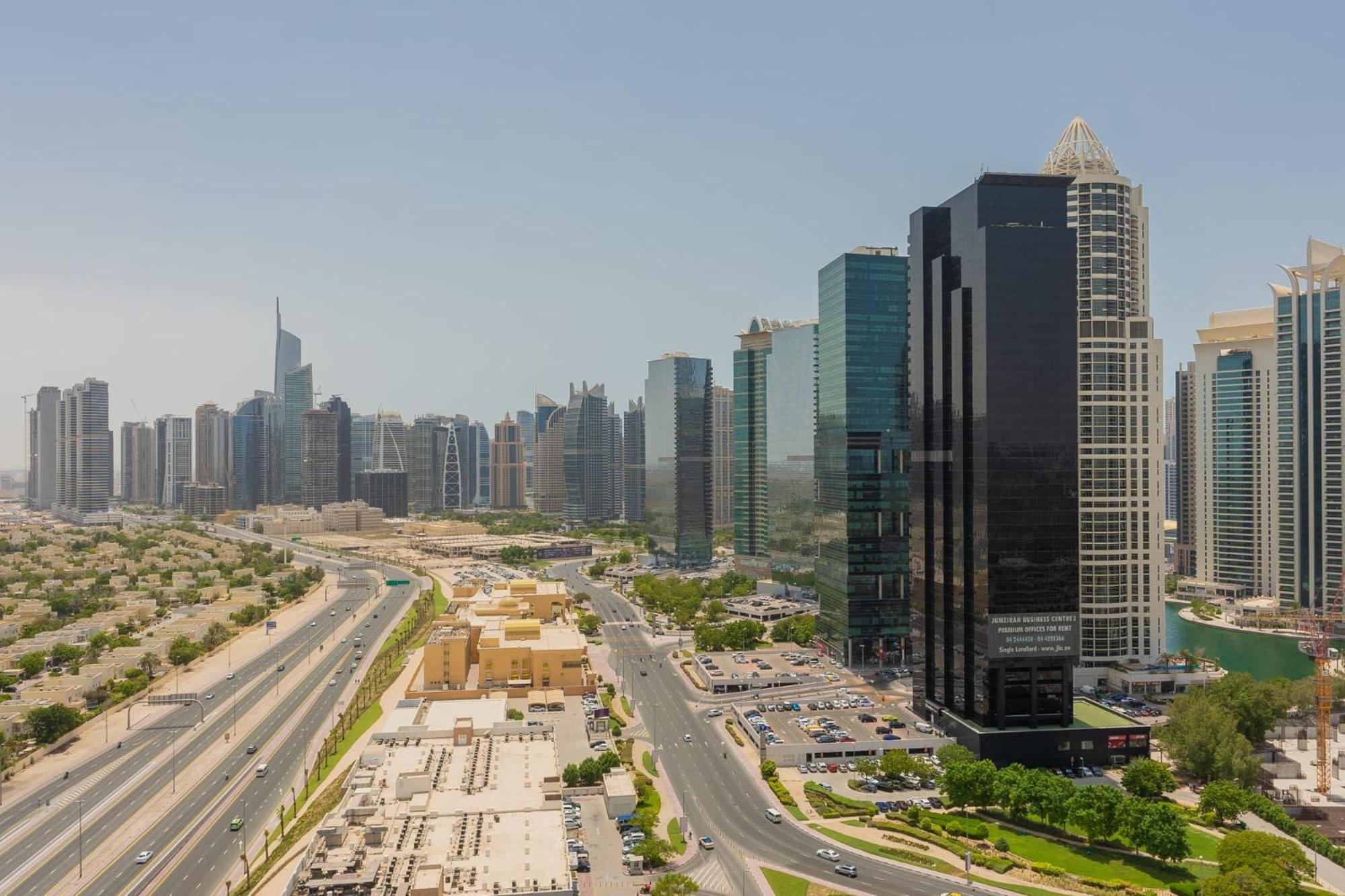 1 Bed Banyan Tree Jlt - Tropical Pool Oasis Dubai